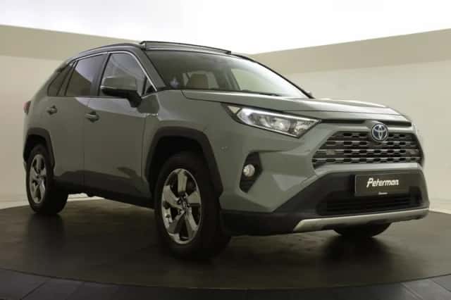 Toyota RAV4 (2021) thumbnail 2