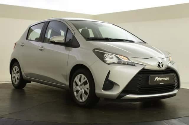 Toyota Yaris (2017) thumbnail 2