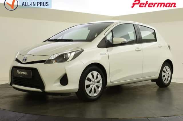 Toyota Yaris (2014) thumbnail 1