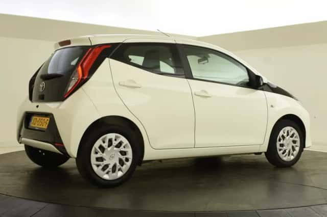 Toyota Aygo (2018) thumbnail 6