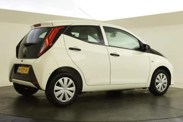Toyota Aygo (2020) thumbnail 5