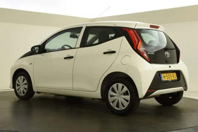 Toyota Aygo (2020) thumbnail 6