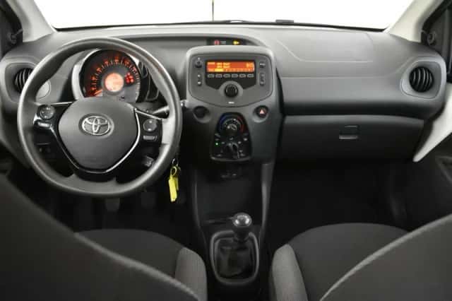 Toyota Aygo (2021) thumbnail 4