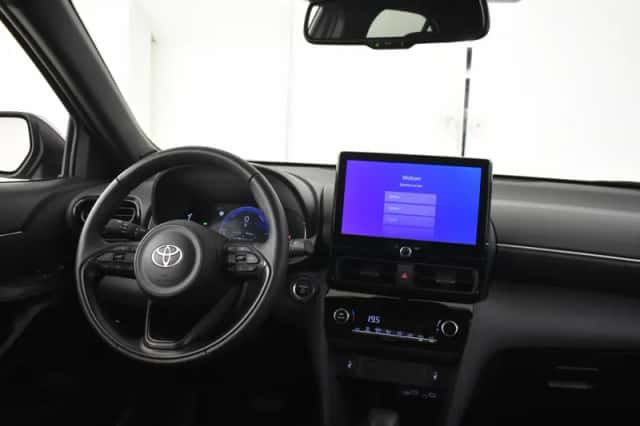Toyota Yaris Cross (2026) thumbnail 3