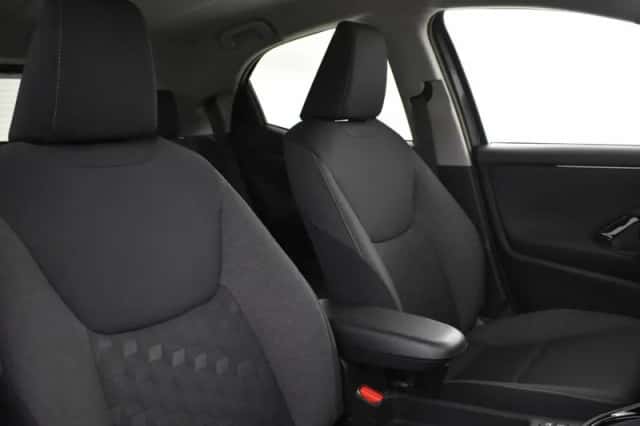 Toyota Yaris (2025) thumbnail 4