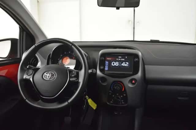 Toyota Aygo (2021) thumbnail 4