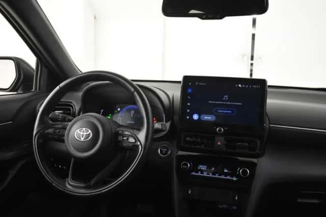Toyota Yaris Cross (2025) thumbnail 4
