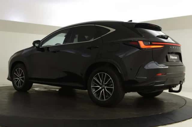 Lexus NX (2025) thumbnail 6