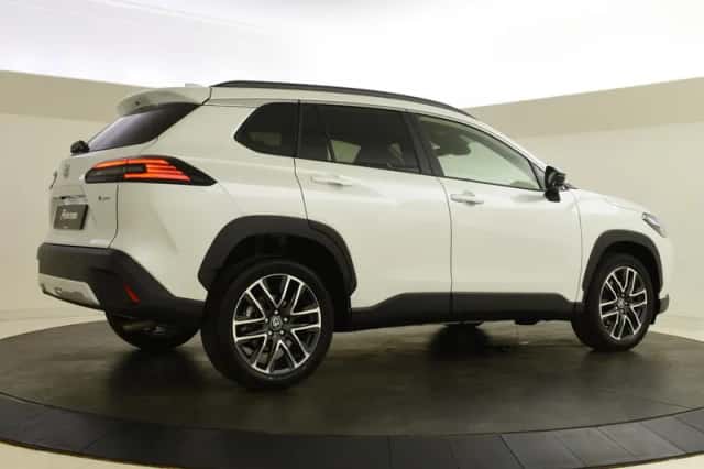 Toyota Corolla Cross (2026) thumbnail 2