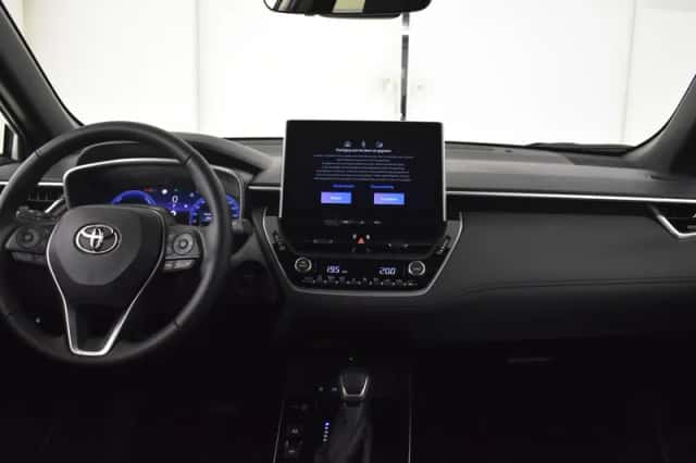 Toyota Corolla Cross (2026) thumbnail 3