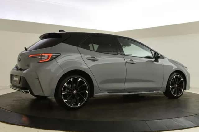 Toyota Corolla (2023) thumbnail 2