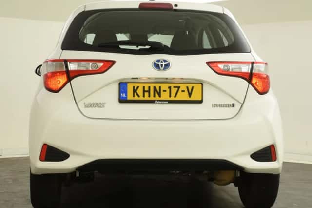 Toyota Yaris (2020) thumbnail 6