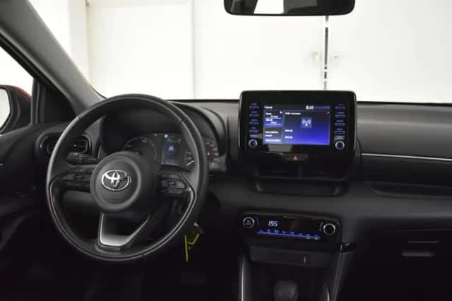 Toyota Yaris (2024) thumbnail 4
