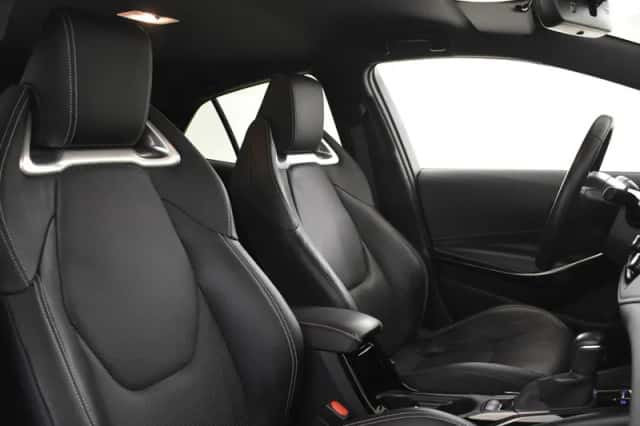 Toyota Corolla (2021) thumbnail 4