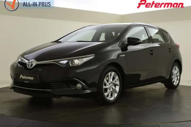Toyota Auris (2016) thumbnail 1