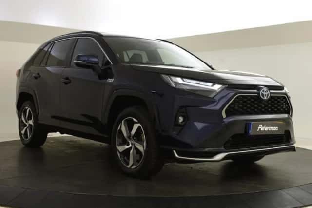 Toyota RAV4 (2022) thumbnail 5