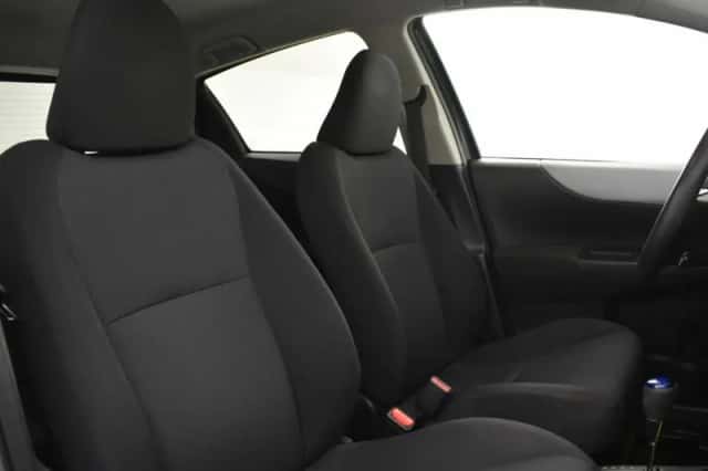 Toyota Yaris (2014) thumbnail 3