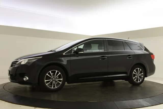 Toyota Avensis (2014) thumbnail 5