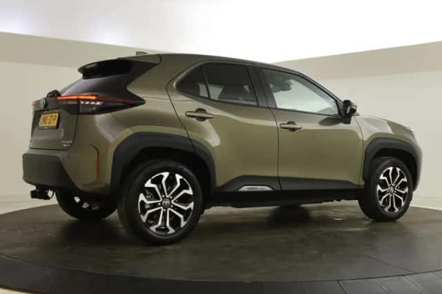 Toyota Yaris Cross (2022) thumbnail 2