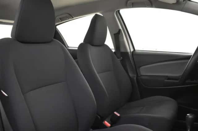 Toyota Yaris (2020) thumbnail 4