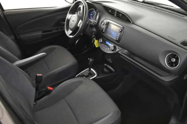 Toyota Yaris (2018) thumbnail 3