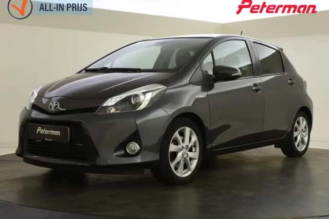 Toyota Yaris (2014) thumbnail 1
