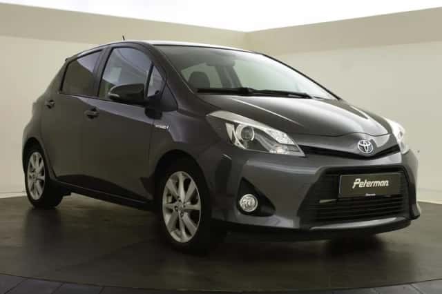 Toyota Yaris (2014) thumbnail 5