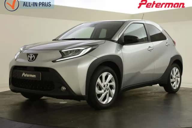 Toyota Aygo (2022) thumbnail 1