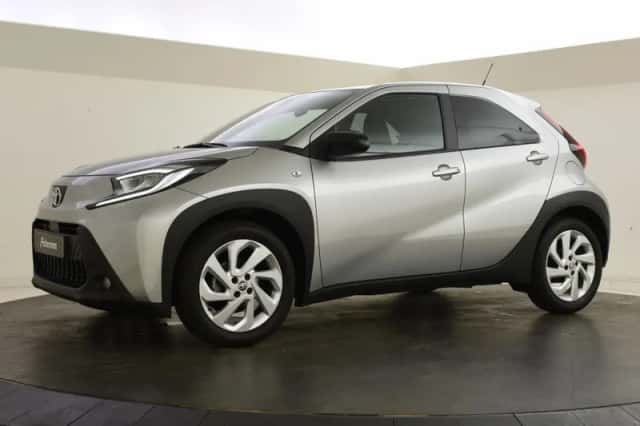 Toyota Aygo (2022) thumbnail 5
