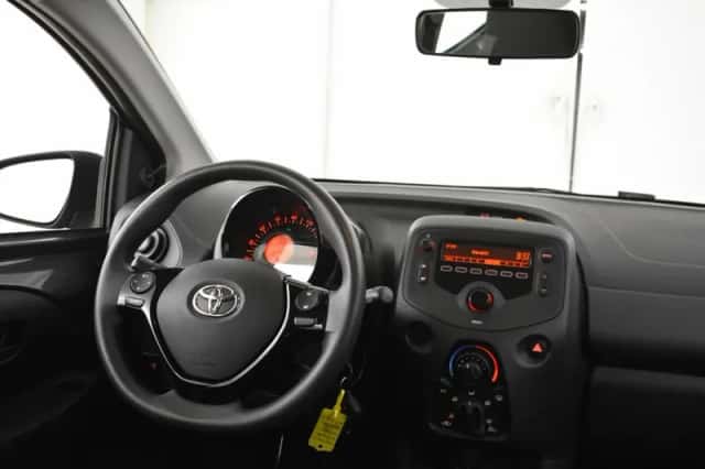 Toyota Aygo (2019) thumbnail 4