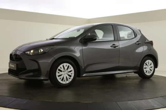 Toyota Yaris (2022) thumbnail 5