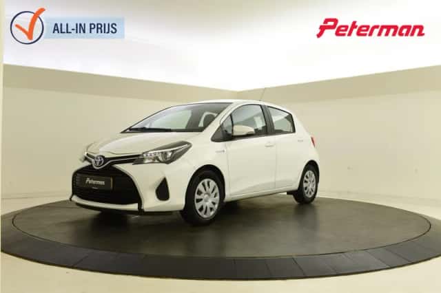 Toyota Yaris (2016) thumbnail 1