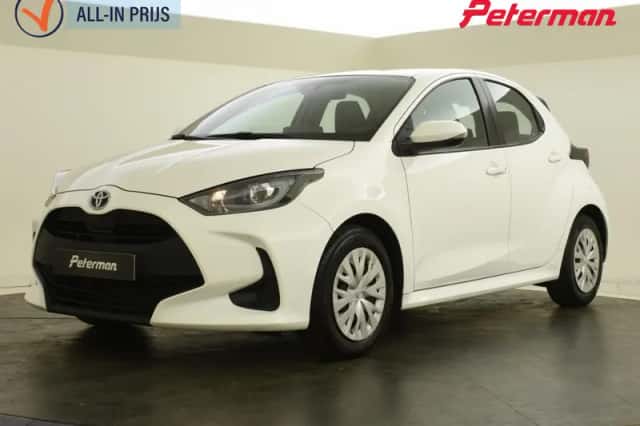 Toyota Yaris (2021) thumbnail 1