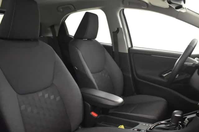 Toyota Yaris (2025) thumbnail 4