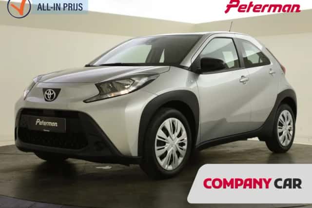 Toyota Aygo (2022) thumbnail 1