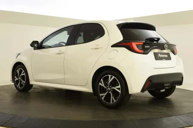 Toyota Yaris (2024) thumbnail 6