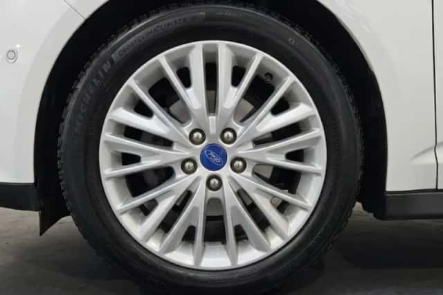Ford C-Max (2015) thumbnail 5