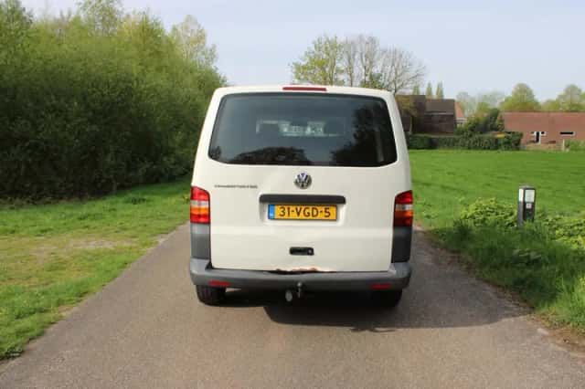 Volkswagen Transporter (2006) thumbnail 4