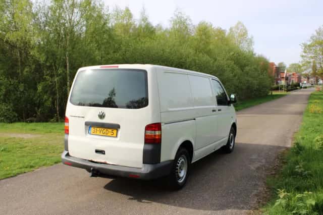 Volkswagen Transporter (2006) thumbnail 5