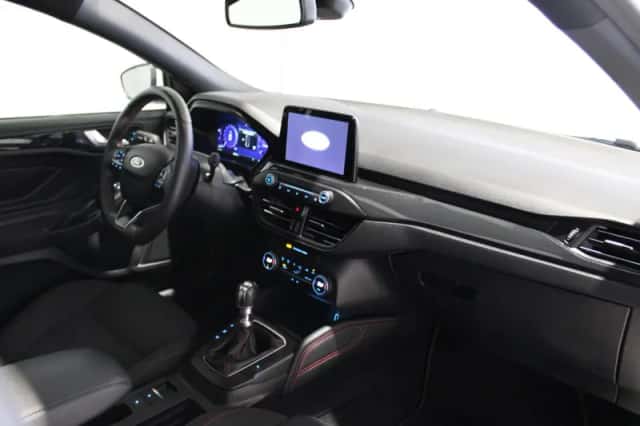 Ford Focus (2020) thumbnail 5