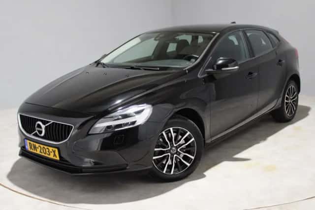 Volvo V40 (2018) thumbnail 1