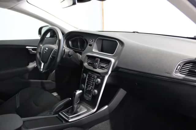 Volvo V40 (2018) thumbnail 5