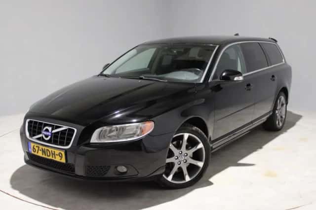 Volvo V70 (2010) thumbnail 1