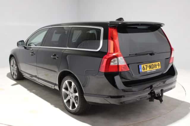 Volvo V70 (2010) thumbnail 3