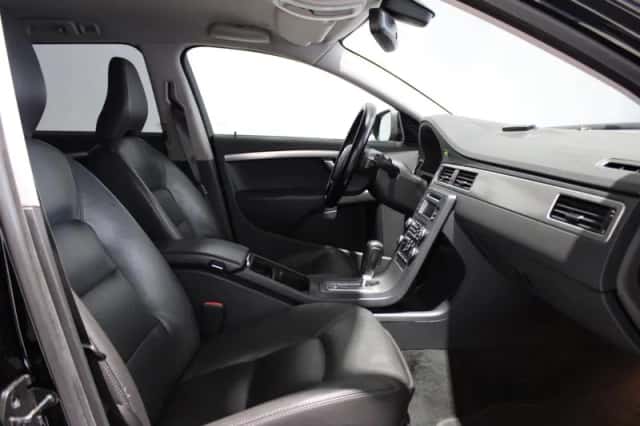 Volvo V70 (2010) thumbnail 4