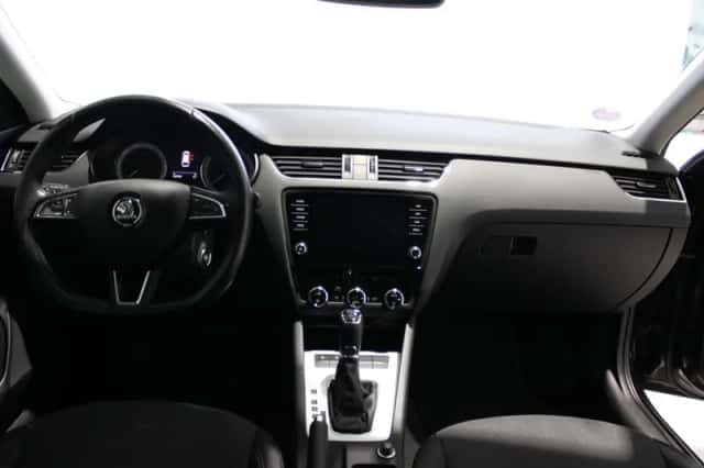 Škoda Octavia (2019) thumbnail 6