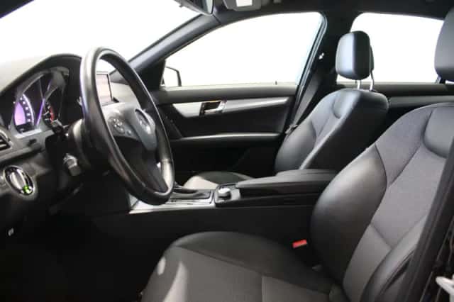 Mercedes-Benz C-Klasse (2008) thumbnail 4
