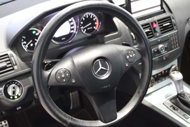 Mercedes-Benz C-Klasse (2008) thumbnail 6