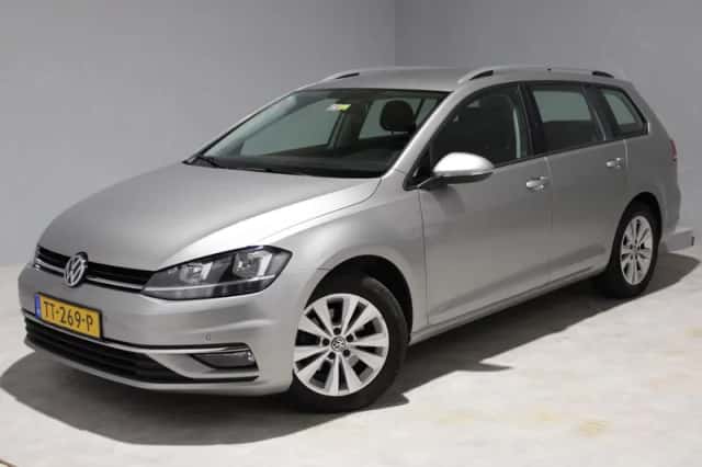 Volkswagen Golf (2018) thumbnail 1