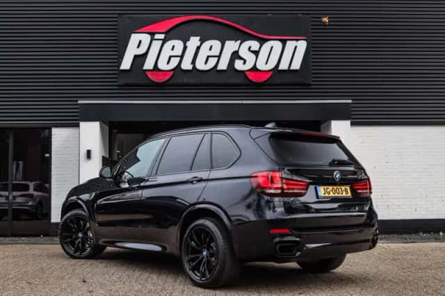 BMW X5 (2014) thumbnail 3